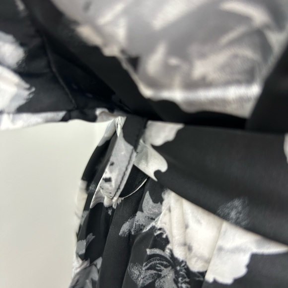 BEAUTIFUL LINGERED SET•BELTED ROBE+ LONG PANTS + SHORTS•ALL WITH POCKETS•NEW•XXL - Picture 12 of 14